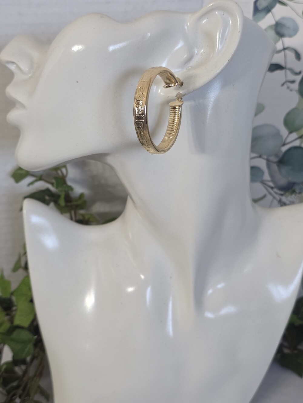 Textured Gold Hoop Earrings with Greek Key Etching & Ribbed Interior - Picture 8 of 9